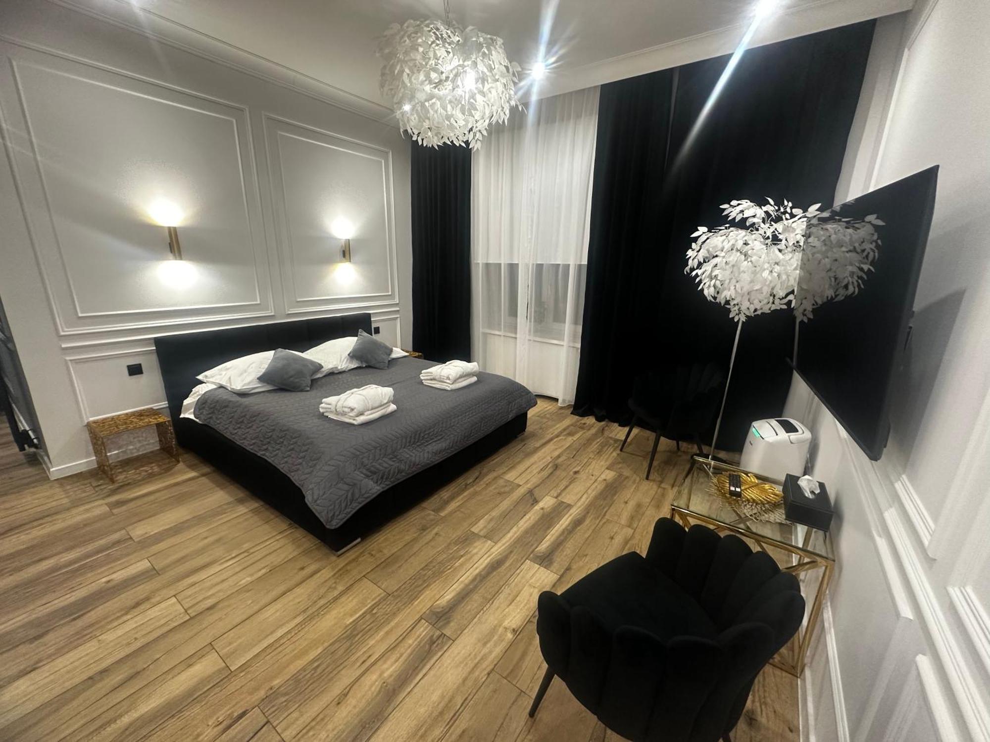 Shine Prywatne Jacuzzi Starowislna Krakau